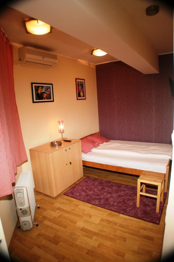 Hostel Jasmin Belgrad Dış mekan fotoğraf